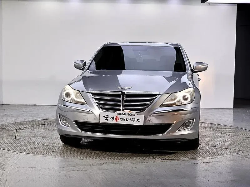 Hyundai Genesis 3.3, снимка 2 - Автомобили и джипове - 54618074