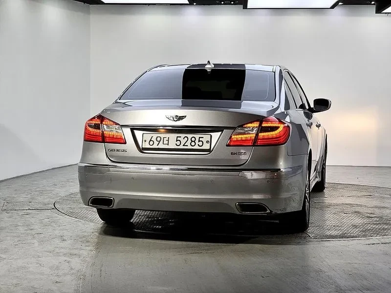 Hyundai Genesis 3.3, снимка 3 - Автомобили и джипове - 54618074