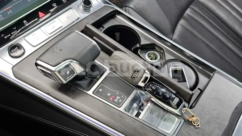 Audi A7 ЛАЗЕРИ / 360 / ДИСТРОНИК / HEAD UP / B&O / ОБДУХВА, снимка 9 - Автомобили и джипове - 55344005