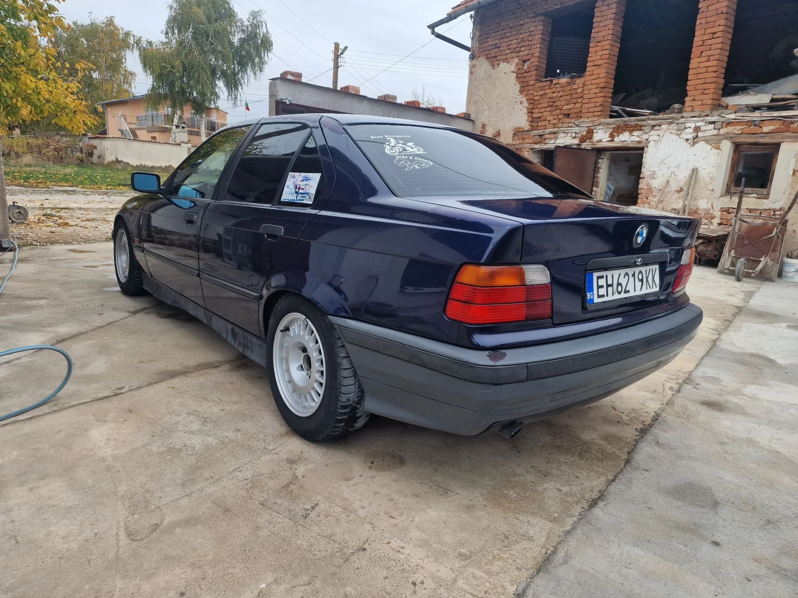 BMW 318 1.8 115кс Газ. Инж - изображение 4