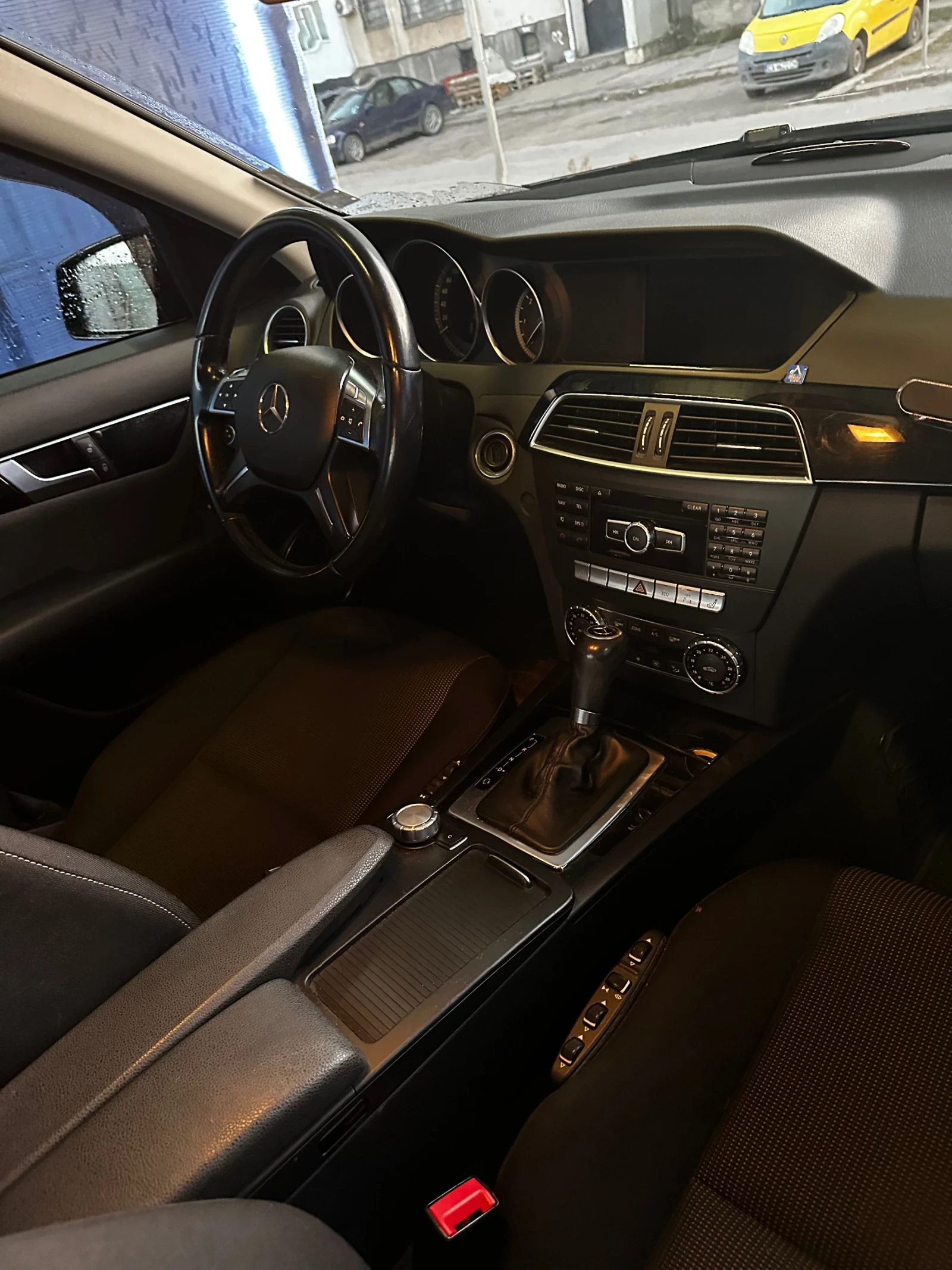 Mercedes-Benz C 200  - изображение 5