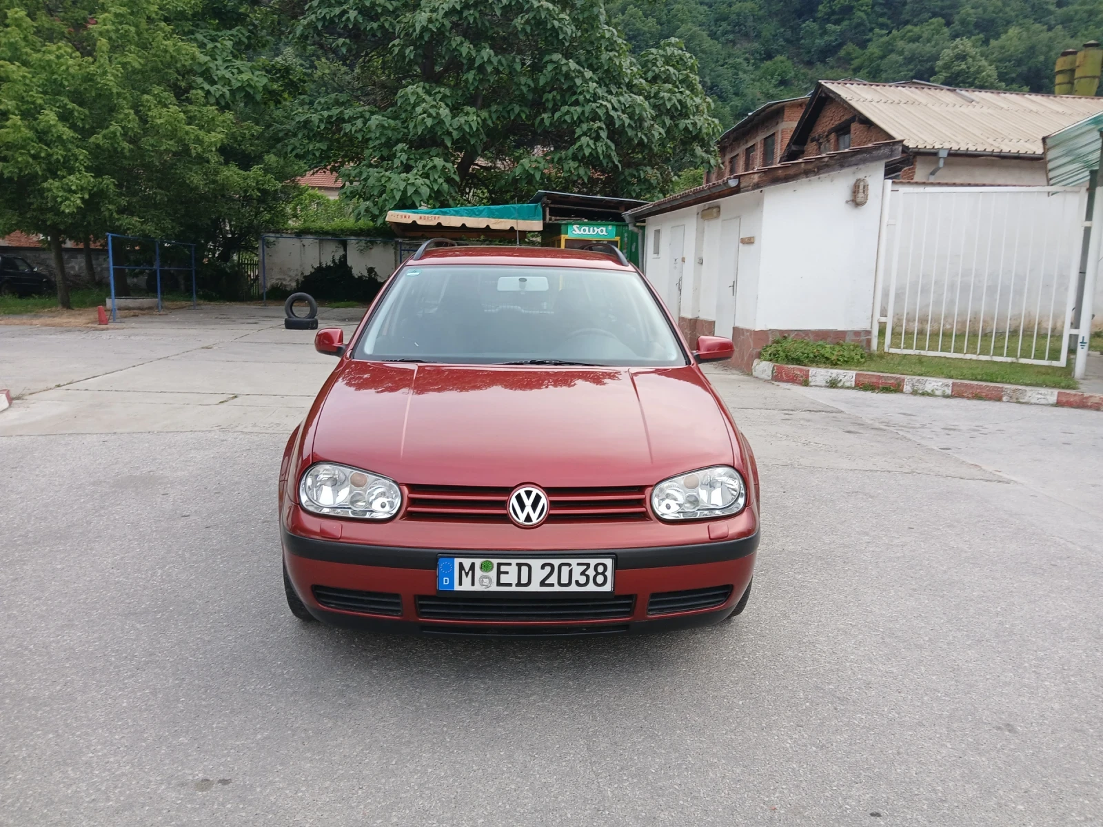 VW Golf 2.0i-Benzin.EDITION - изображение 2