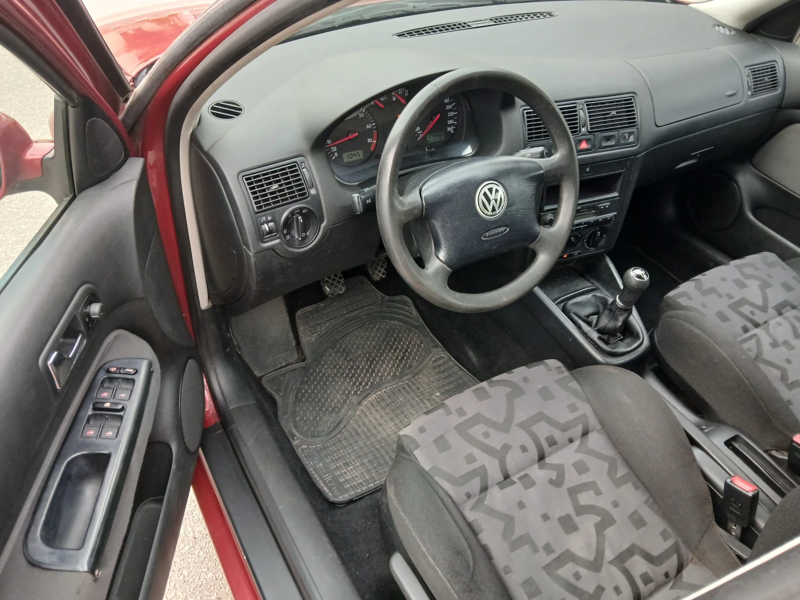 VW Golf 2.0i-Benzin.EDITION - изображение 10