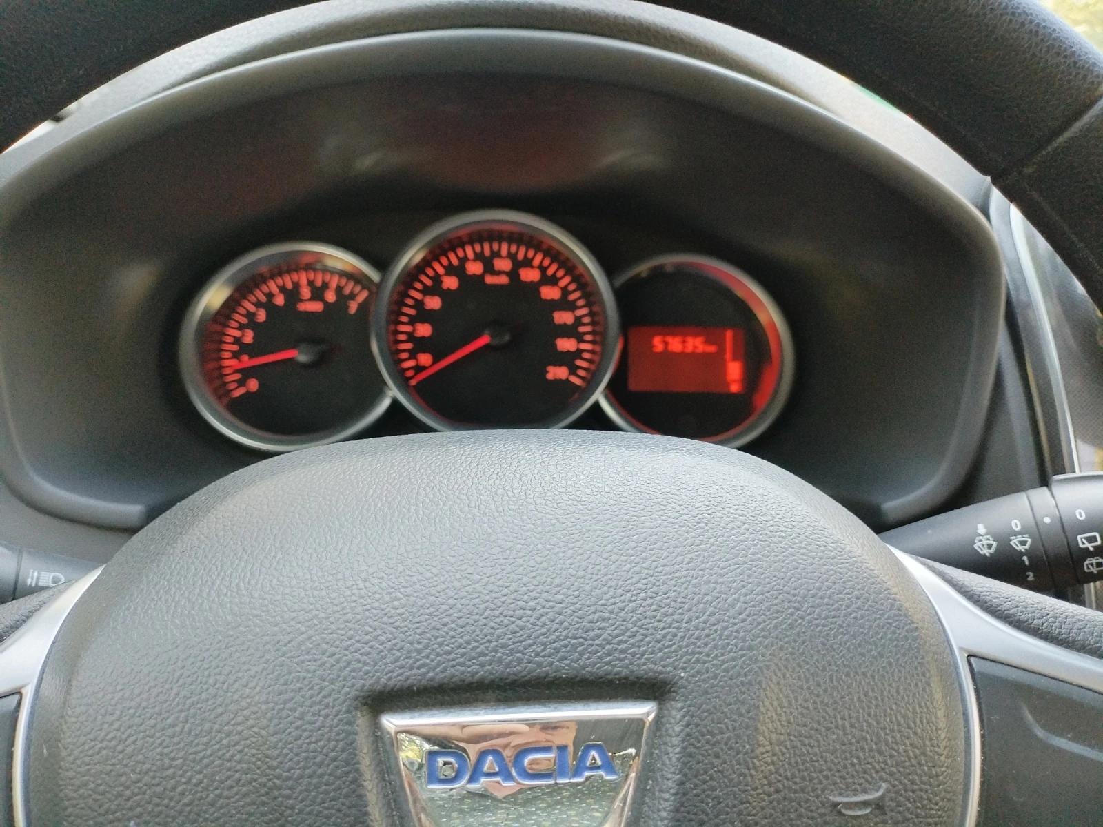 Dacia Sandero 1.5dci - изображение 9