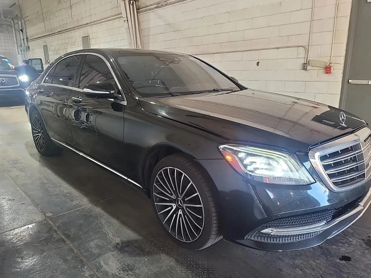 Mercedes-Benz S 560 EXECUTIVE Rear Package/3TV/Burm/distr/panor/FULL/ - изображение 2