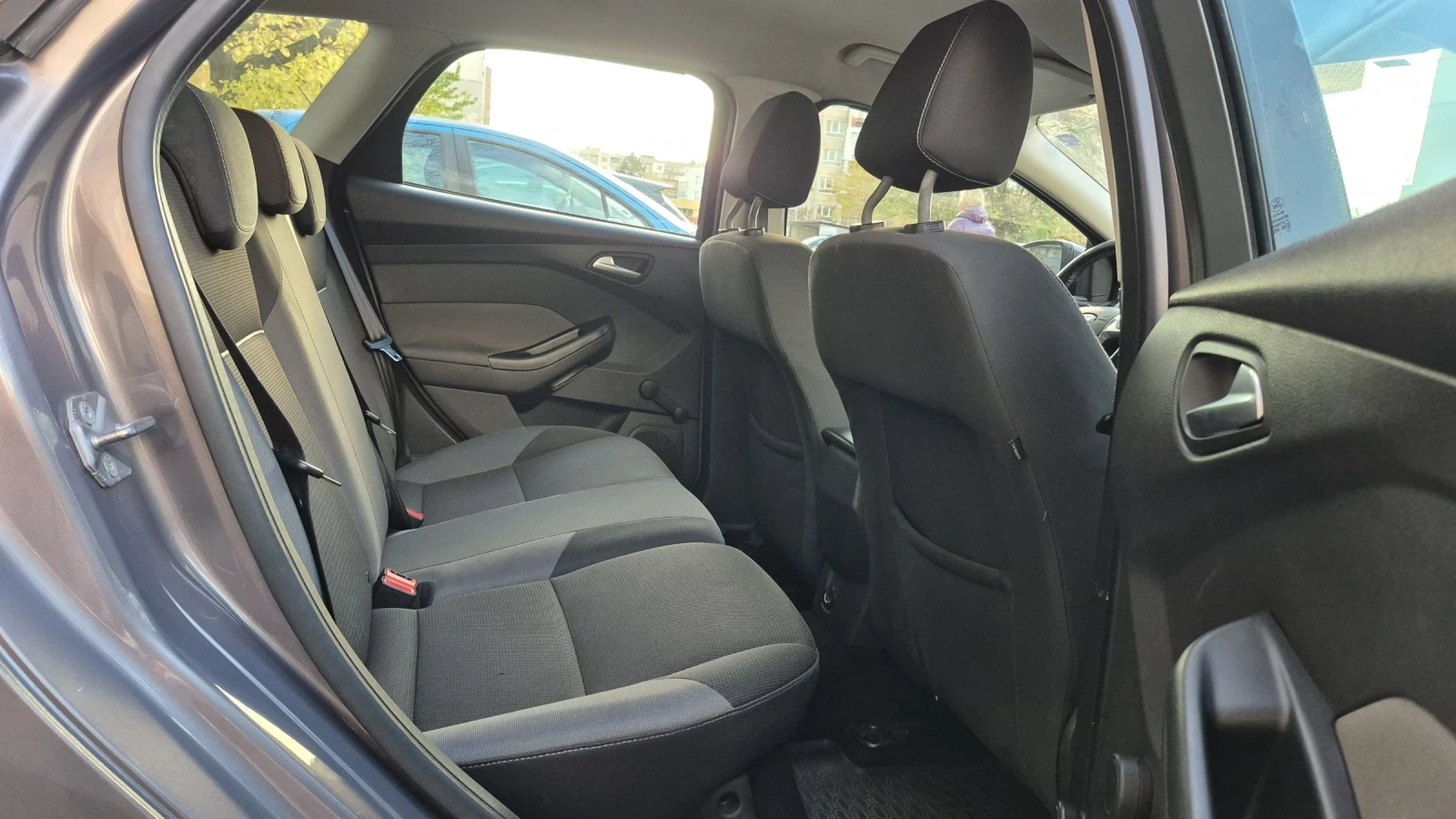 Ford Focus 1.0i EcoBoost 125hp  - *  | Mobile.bg   10