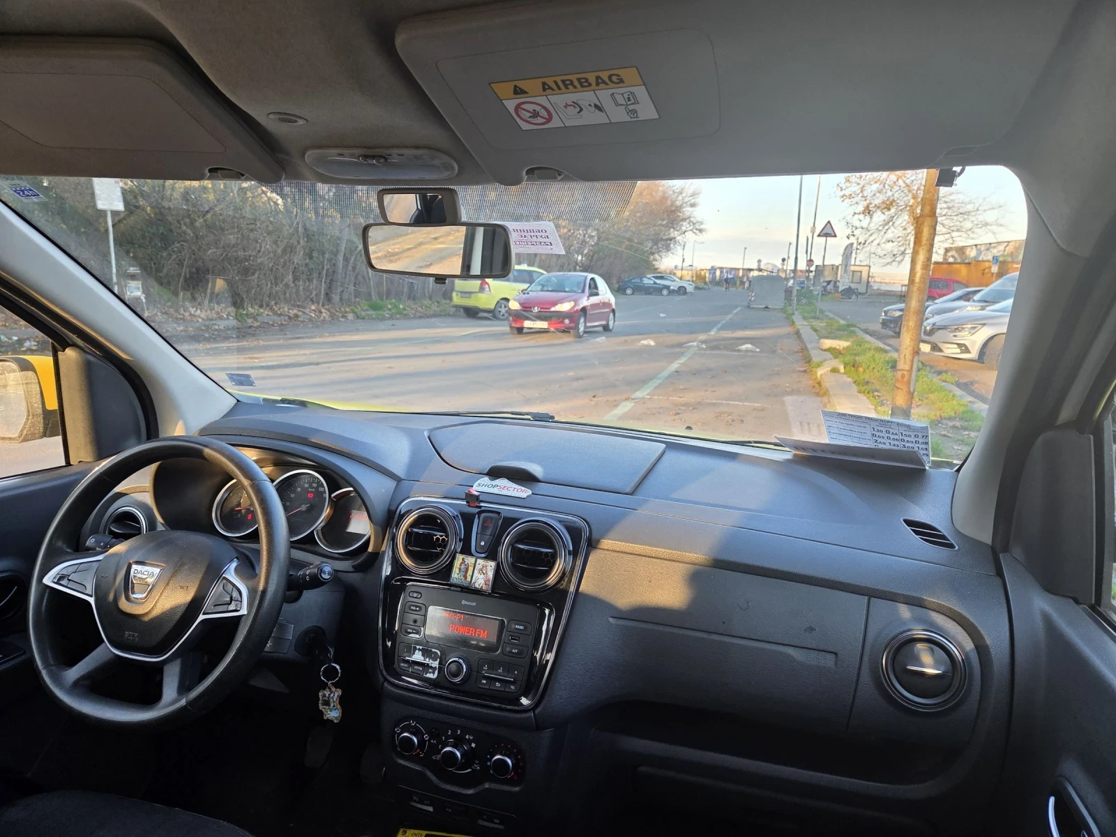 Dacia Lodgy 1.6 Фабрична Газ - изображение 6