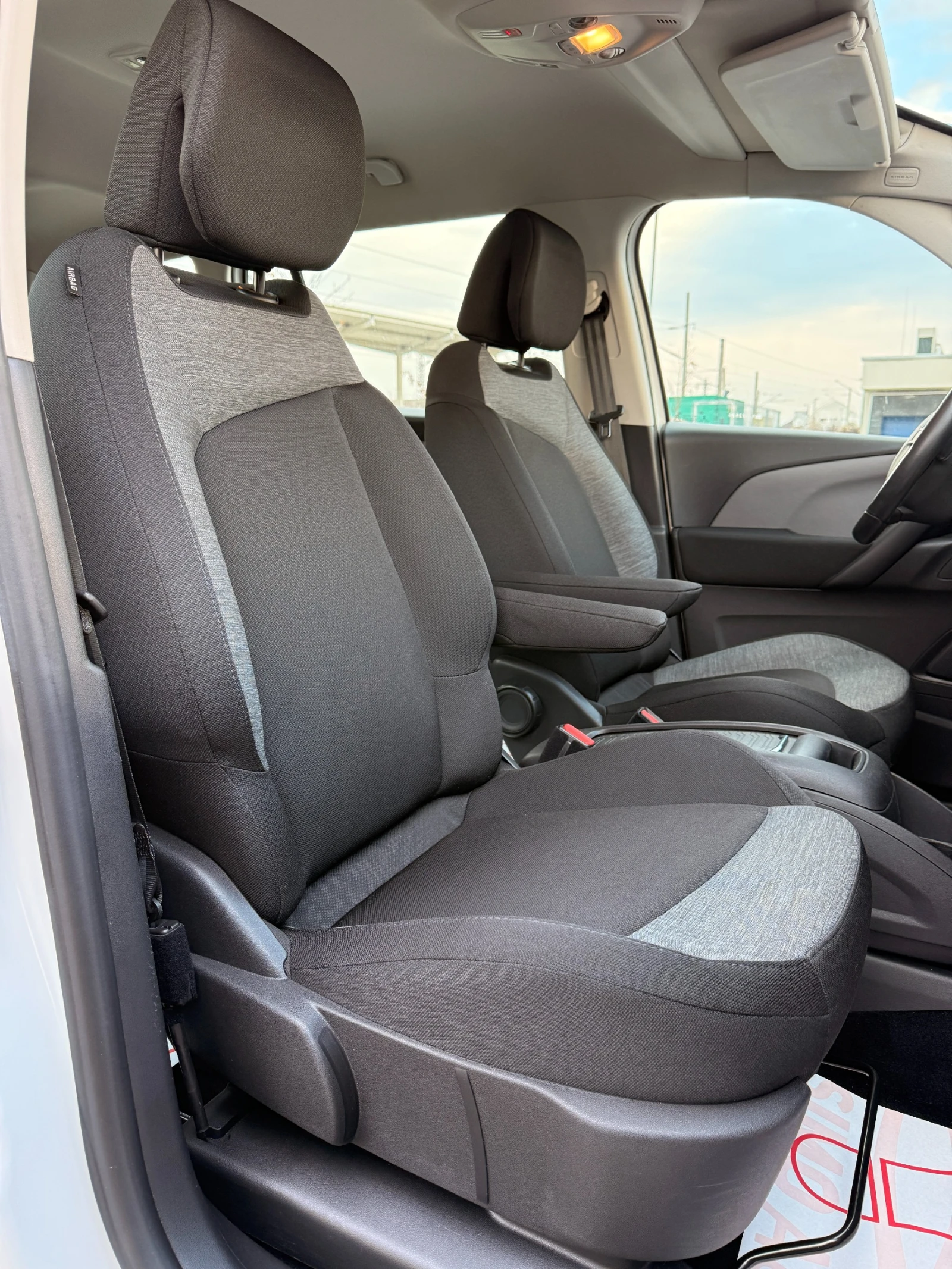 Citroen C4 Picasso 1.5HDI* NAVI* CARPLAY* EURO6*  | Mobile.bg   14