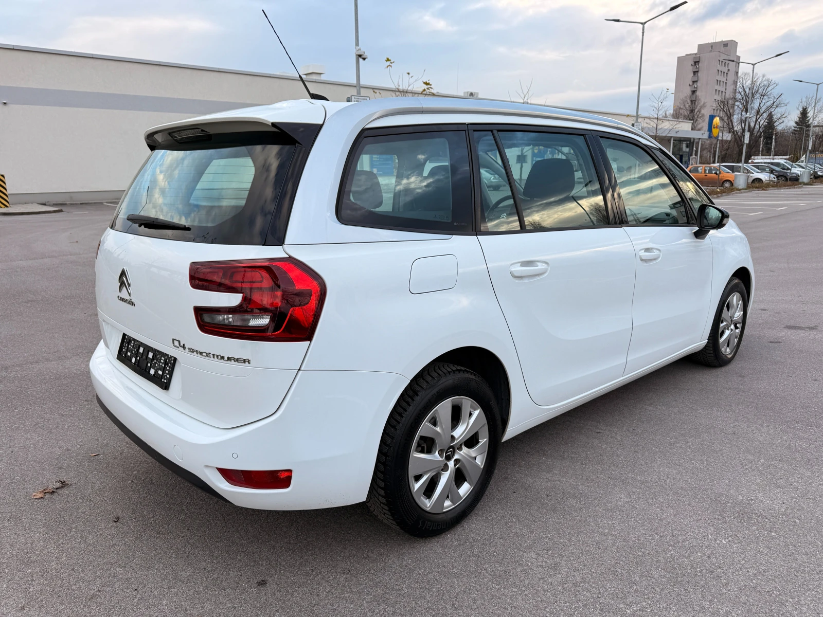 Citroen C4 Picasso 1.5HDI* NAVI* CARPLAY* EURO6*  | Mobile.bg   4