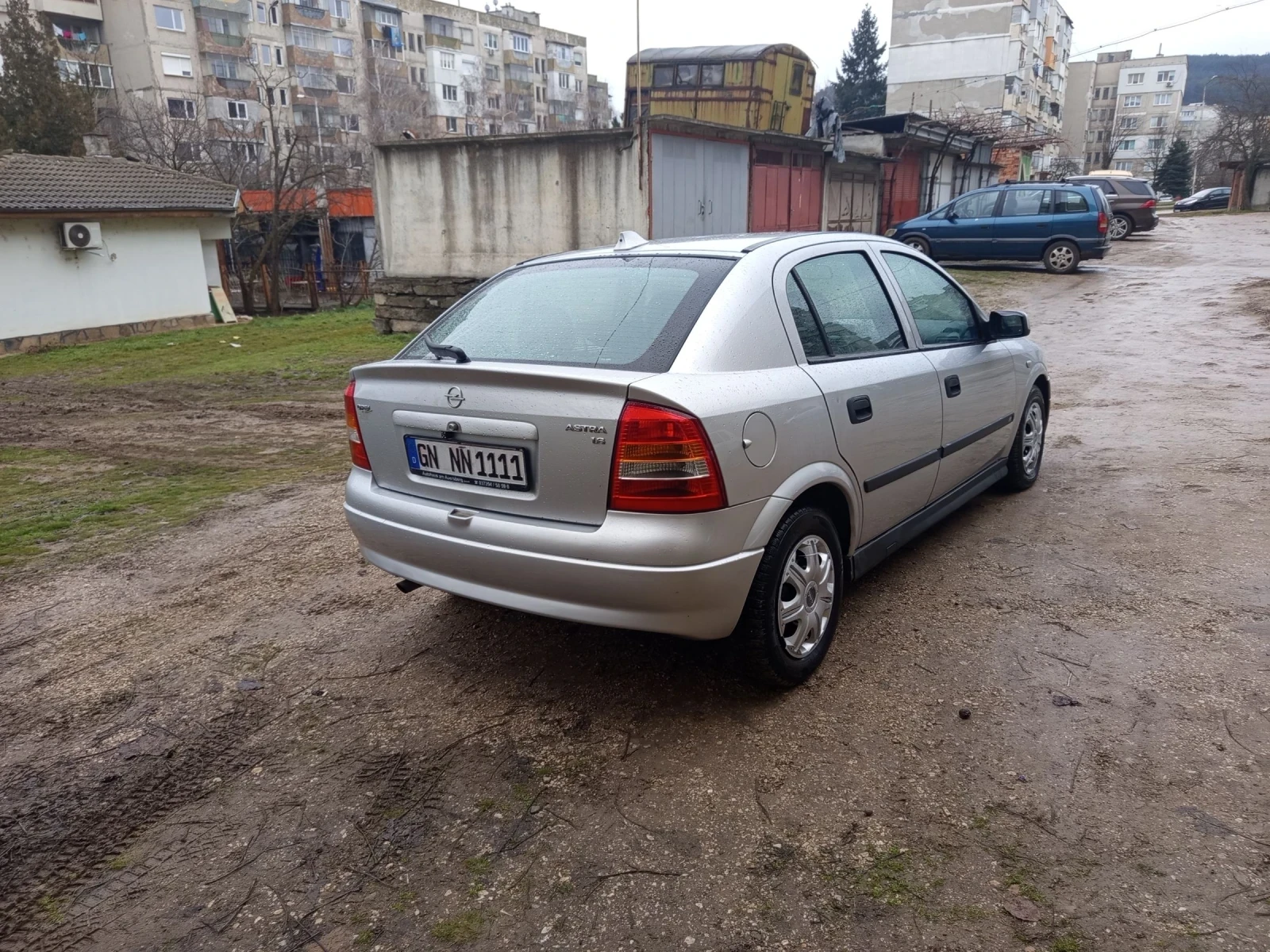 Opel Astra 1.6i - изображение 6
