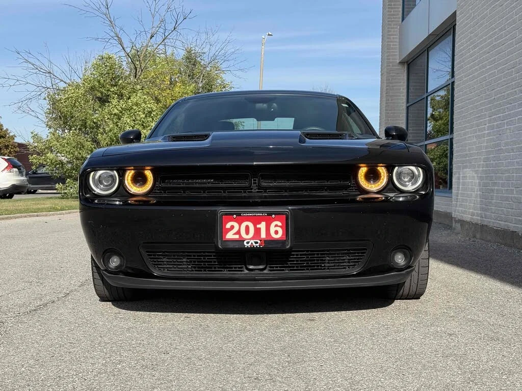 Dodge Challenger 2016 Dodge Challenger SXT RWD, снимка 2 - Автомобили и джипове - 53849174