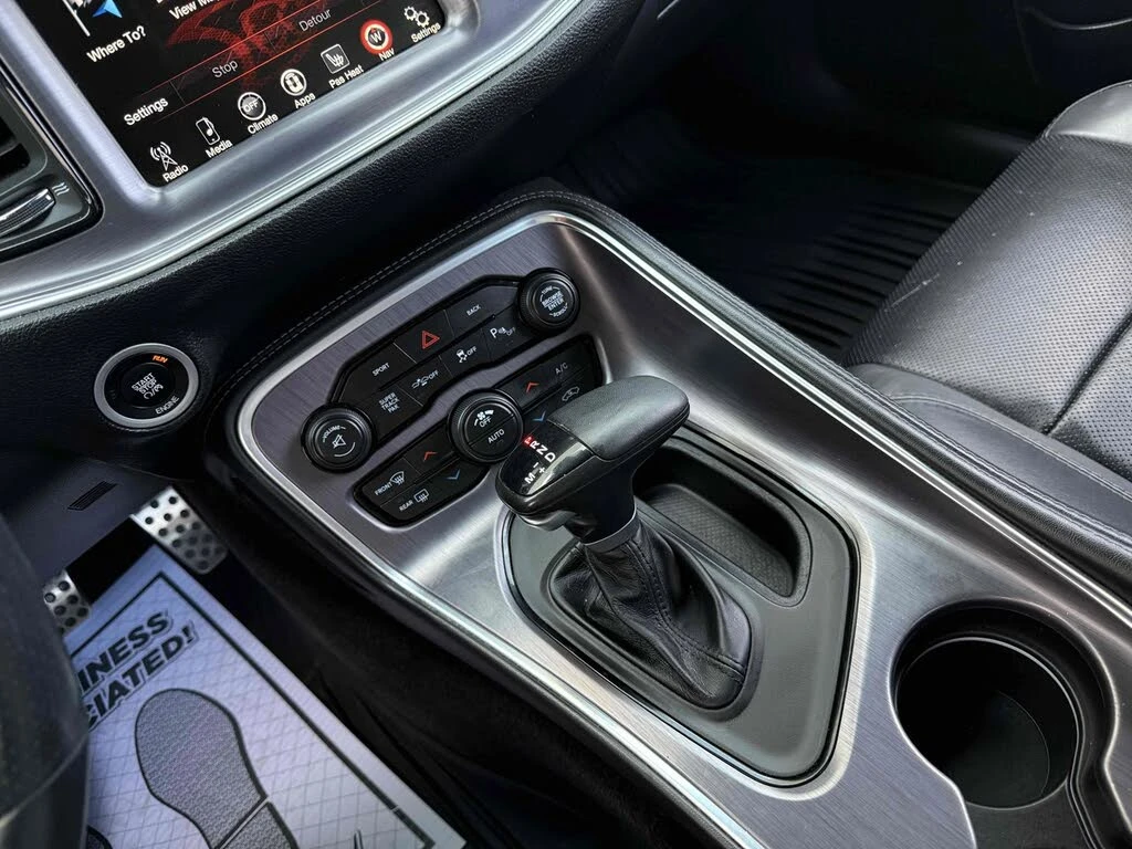 Dodge Challenger 2016 Dodge Challenger SXT RWD, снимка 13 - Автомобили и джипове - 53849174