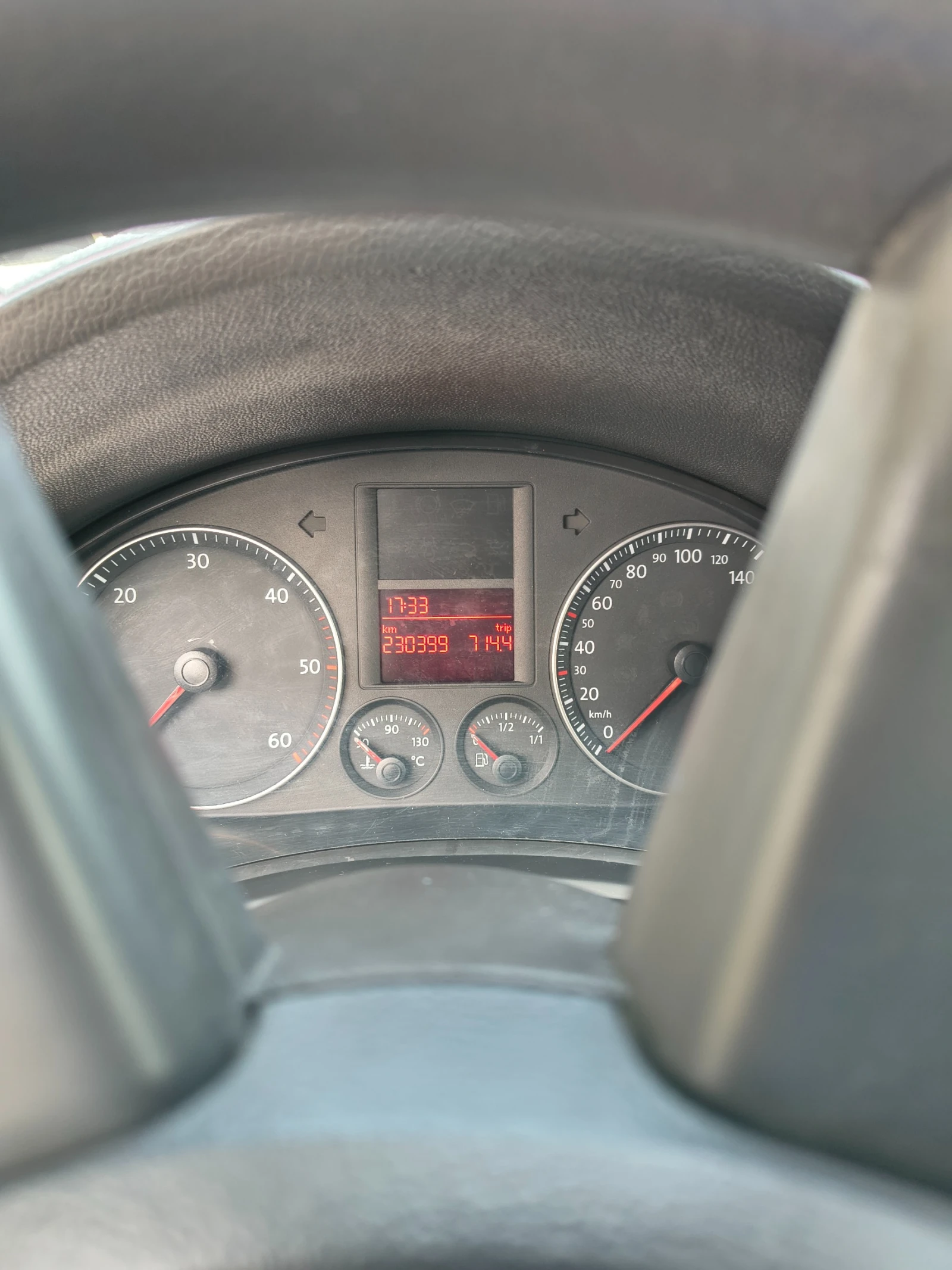 VW Golf 5, снимка 10 - Автомобили и джипове - 54414143