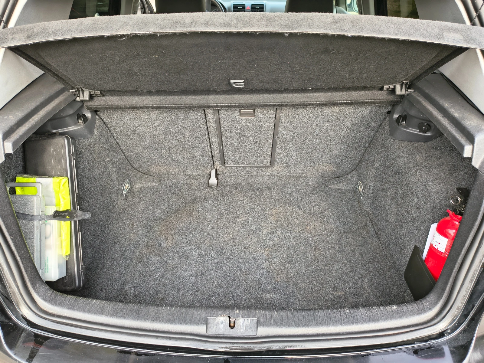 VW Golf 5, снимка 13 - Автомобили и джипове - 54414143