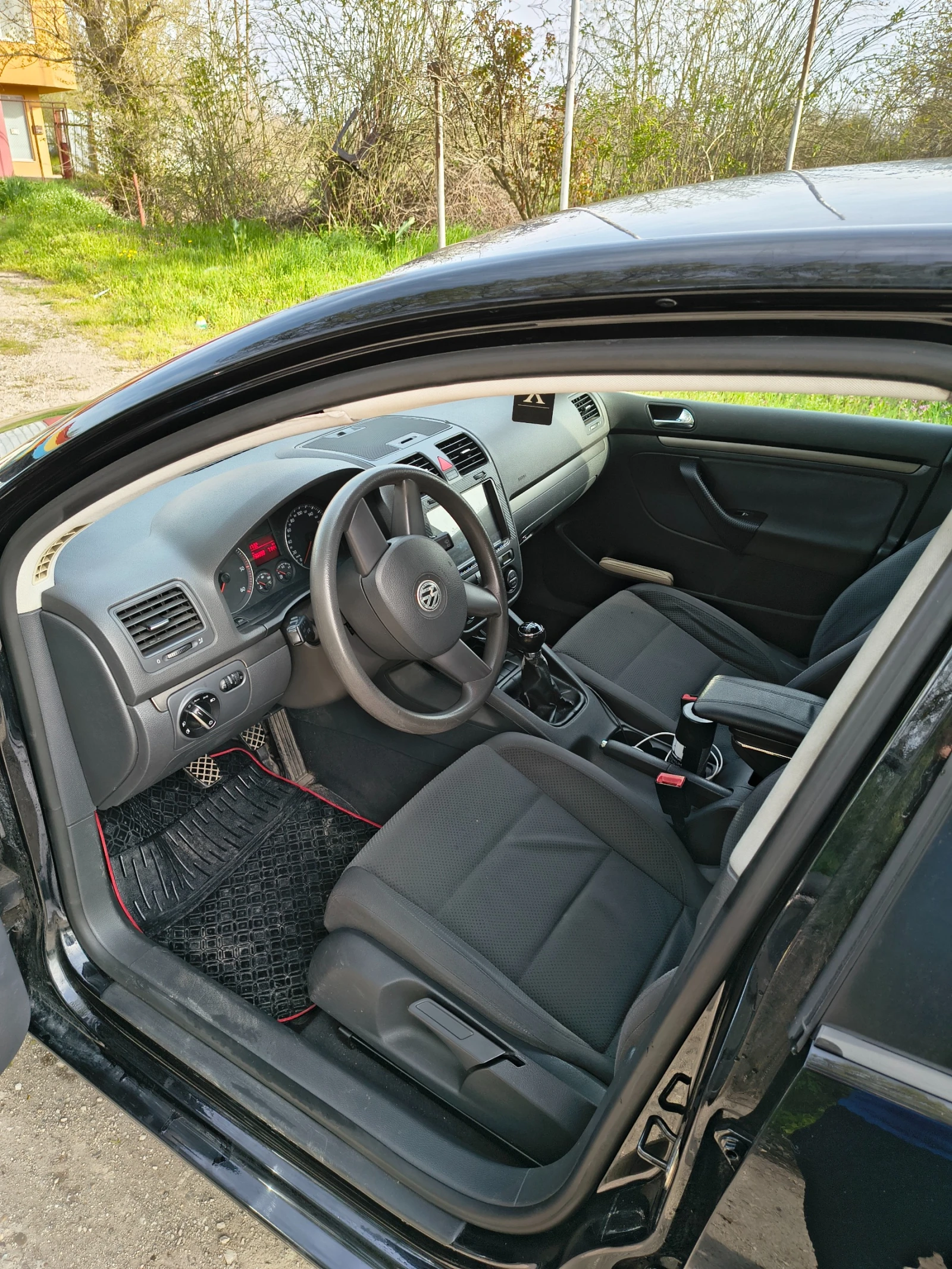 VW Golf 5, снимка 7 - Автомобили и джипове - 54414143