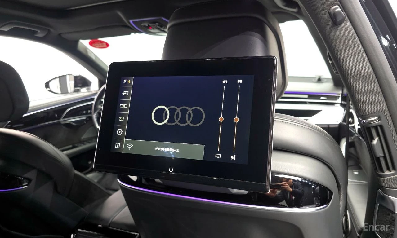 Audi A8 55TFSI* 360КАМЕРИ* МАСАЖИ* ДИСТРОНИК* HEAD-UP* , снимка 13 - Автомобили и джипове - 54608813