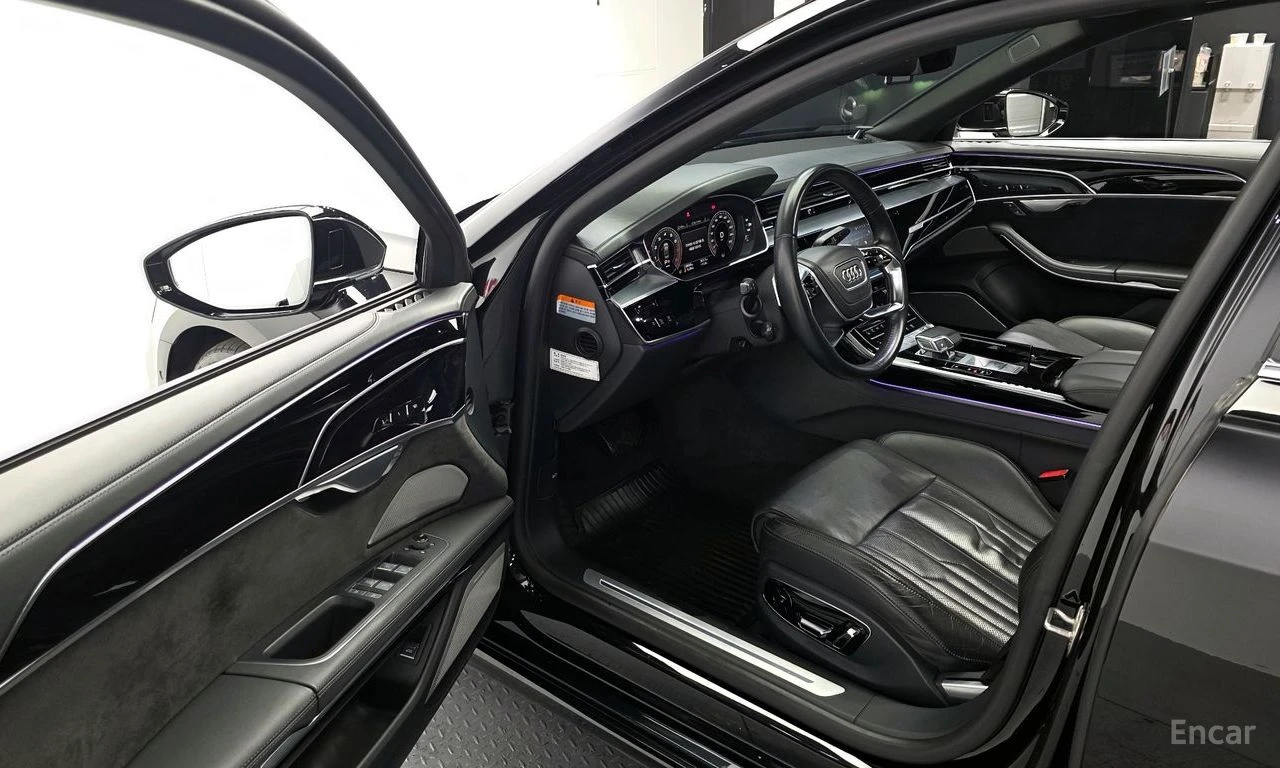 Audi A8 55TFSI* 360КАМЕРИ* МАСАЖИ* ДИСТРОНИК* HEAD-UP* , снимка 5 - Автомобили и джипове - 54608813