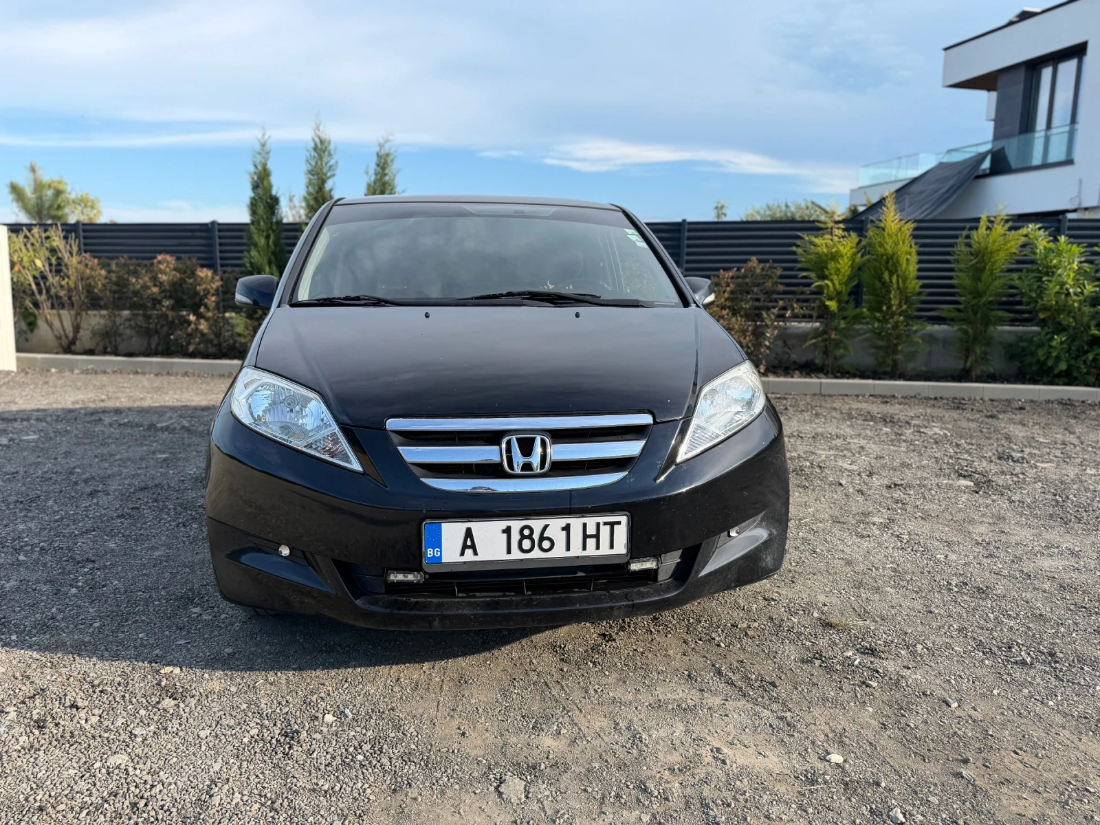 Honda Fr-v, снимка 3 - Автомобили и джипове - 54991948