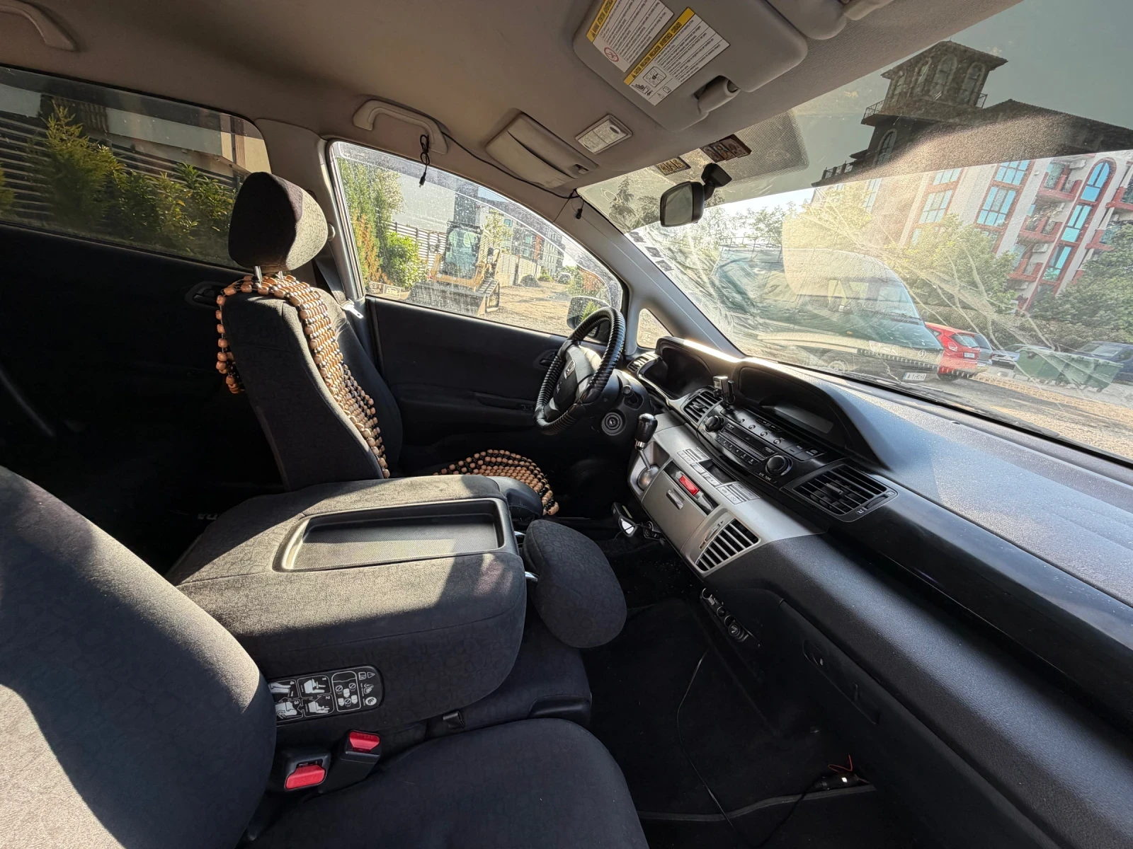 Honda Fr-v, снимка 8 - Автомобили и джипове - 54991948
