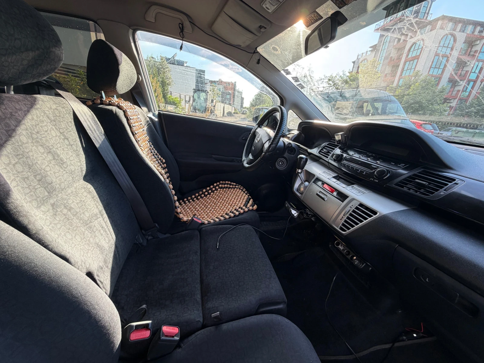 Honda Fr-v, снимка 7 - Автомобили и джипове - 54991948