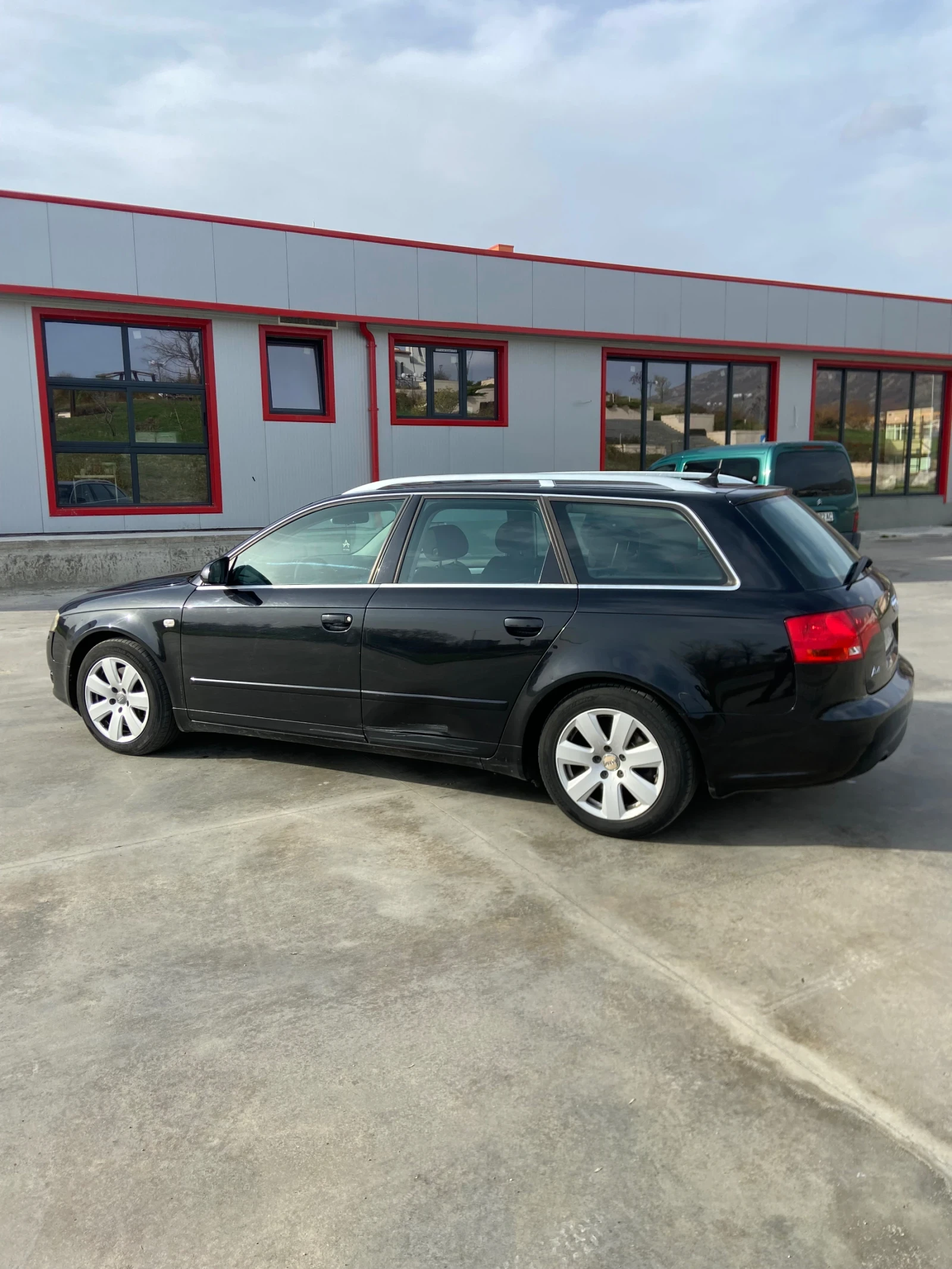 Audi A4, снимка 4 - Автомобили и джипове - 55100333