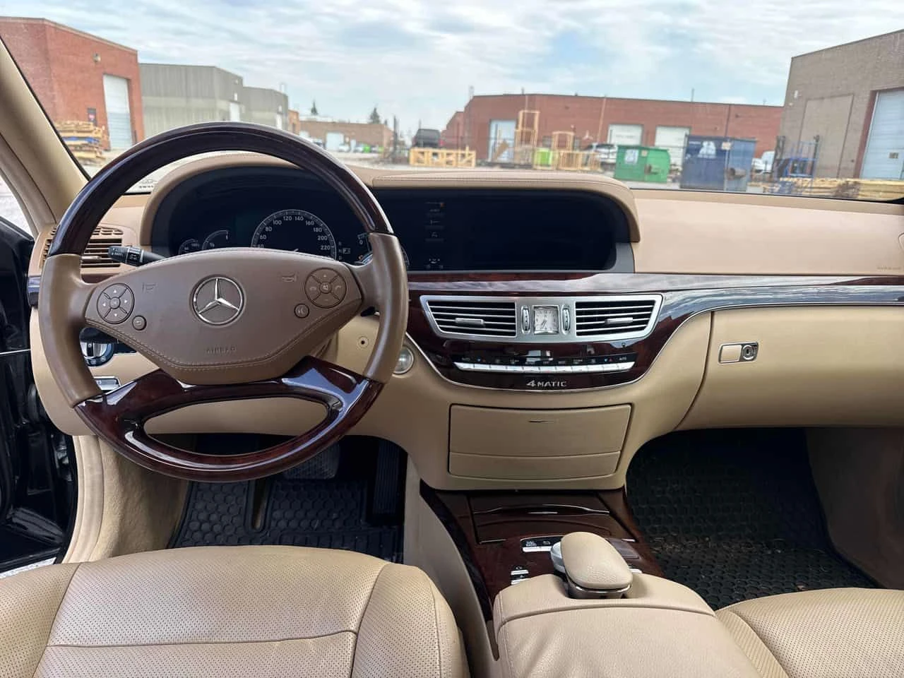 Mercedes-Benz S 550 * АВТОКРЕДИТ БЕЗ ПЪРВОНАЧАЛНА ВНОСКА* , снимка 9 - Автомобили и джипове - 55140732