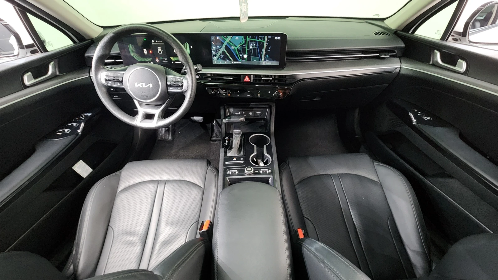 Kia K5 ФАБРИЧНА ГАЗ* NAVI* CAM* ПОДГРЕВ, снимка 5 - Автомобили и джипове - 55145830