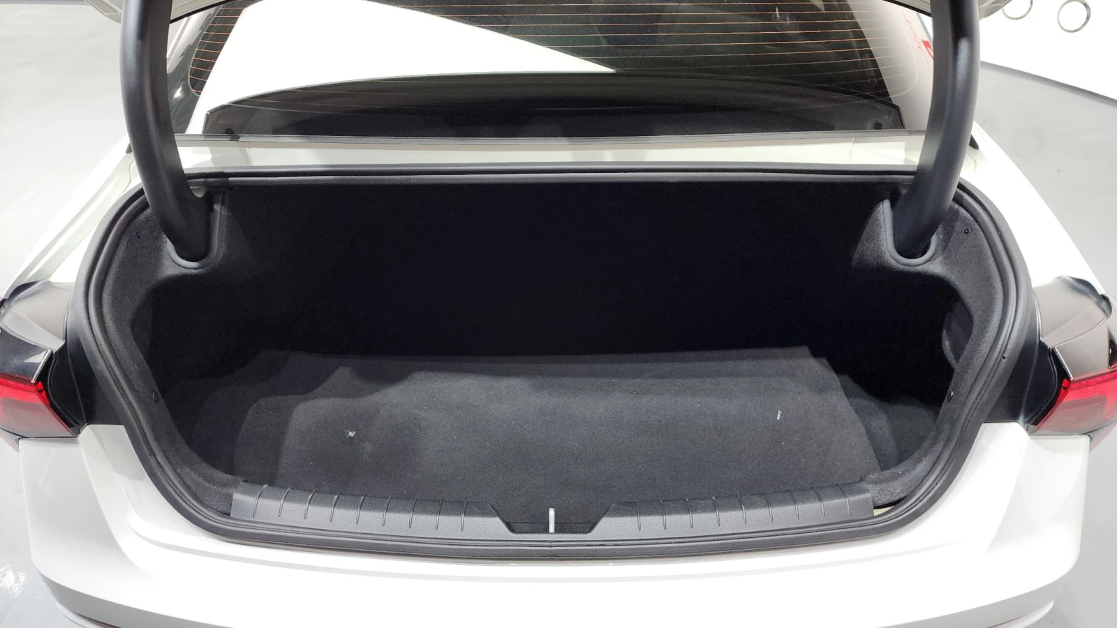 Kia K5 ФАБРИЧНА ГАЗ* NAVI* CAM* ПОДГРЕВ, снимка 15 - Автомобили и джипове - 55145830
