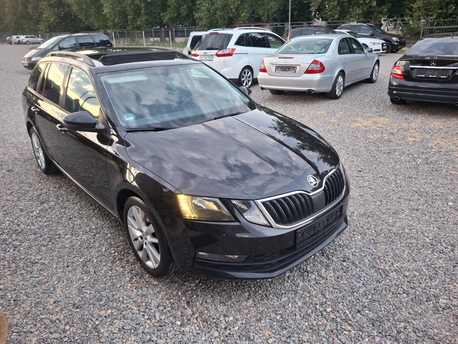 Skoda Octavia Skoda  Panorama Voll Voll, снимка 15 - Автомобили и джипове - 55154892