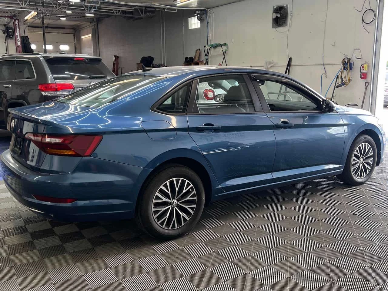 VW Jetta * Highline * АВТОКРЕДИТ БЕЗ ПЪРВОНАЧАЛНА ВНОСКА* , снимка 3 - Автомобили и джипове - 55303635