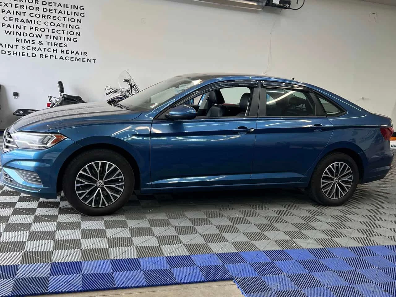 VW Jetta * Highline * АВТОКРЕДИТ БЕЗ ПЪРВОНАЧАЛНА ВНОСКА* , снимка 2 - Автомобили и джипове - 55303635