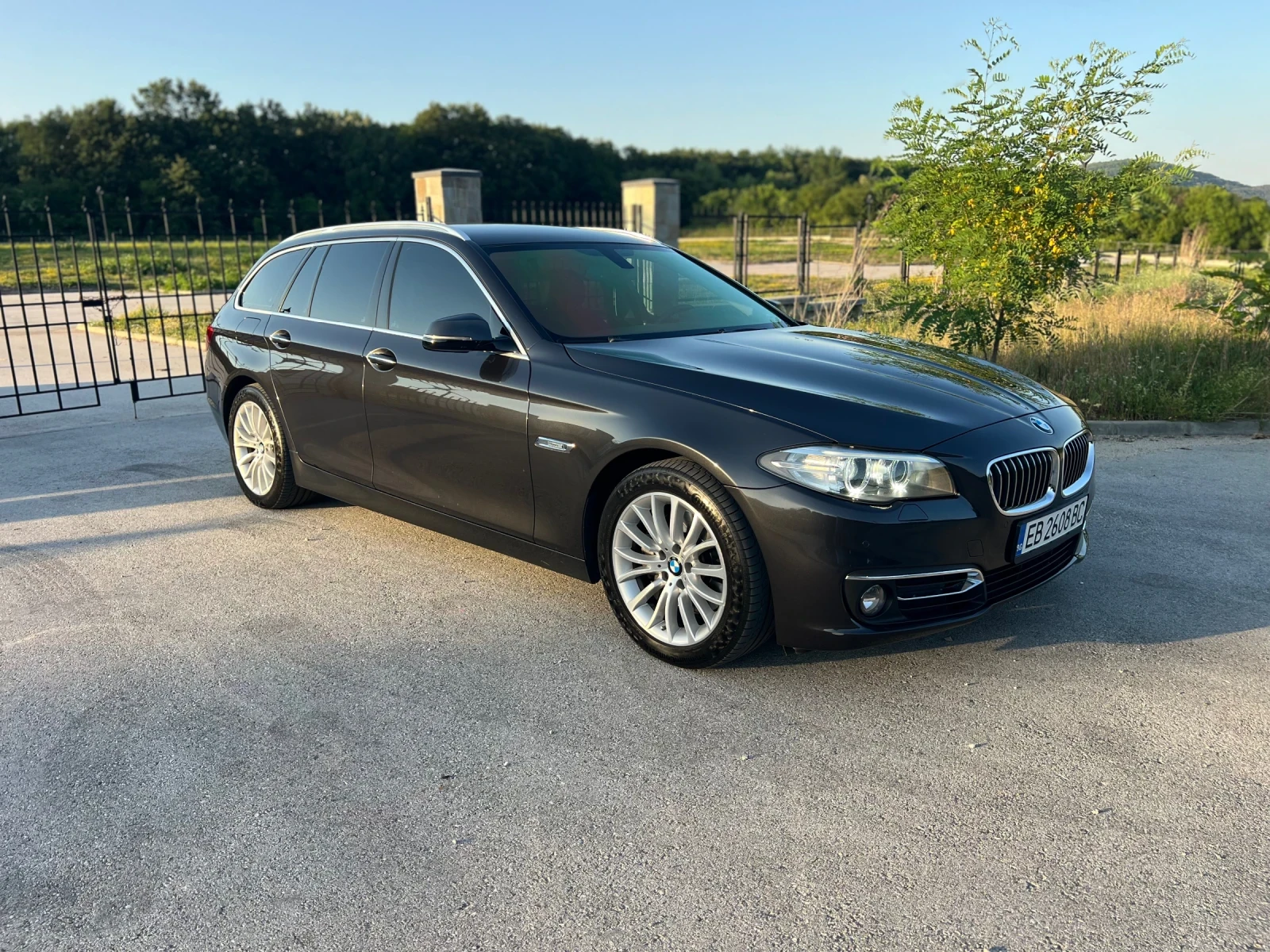 BMW 530 530 xd touring luxury line, снимка 6 - Автомобили и джипове - 55578007