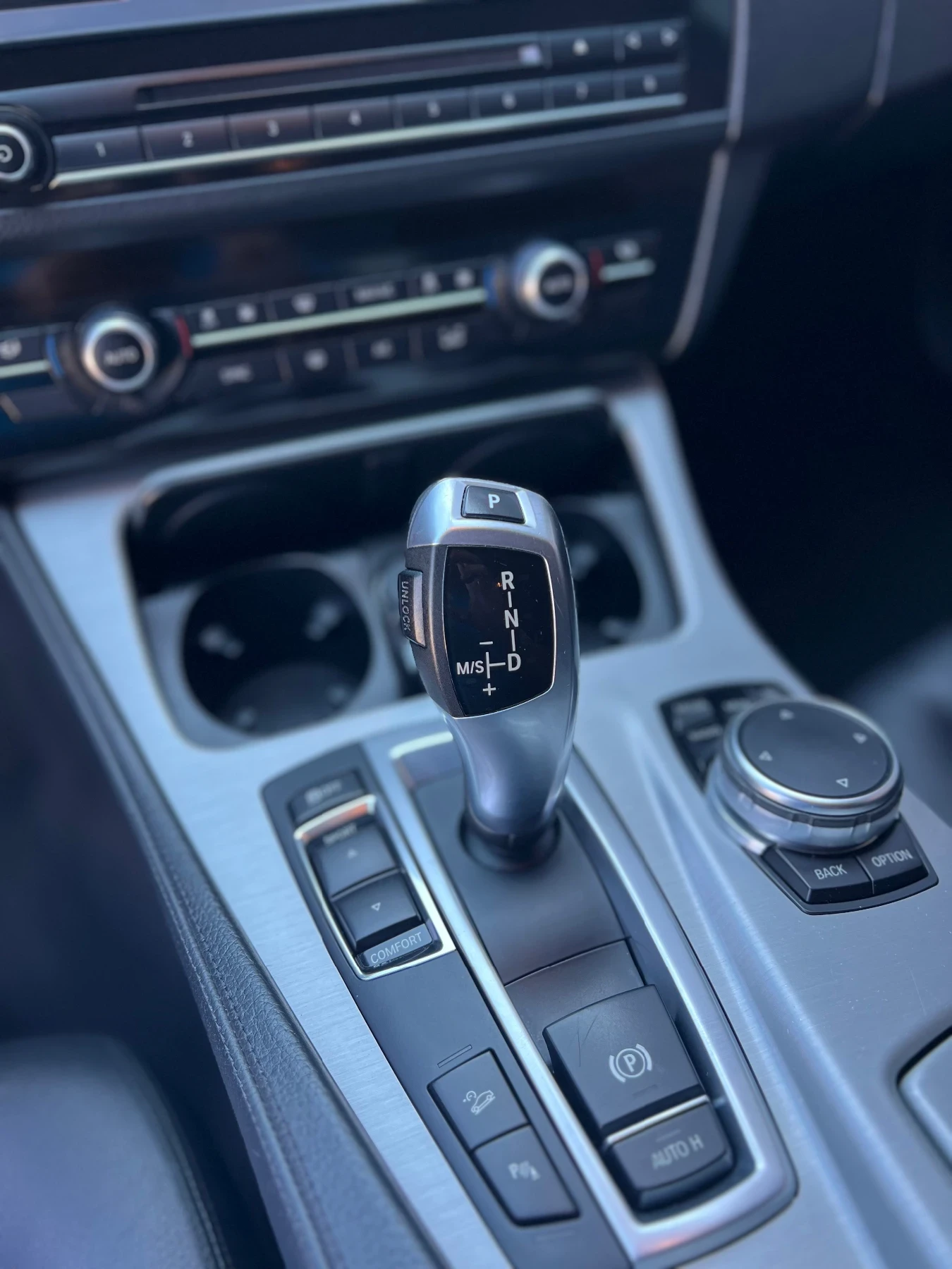 BMW 530 530 xd touring luxury line, снимка 11 - Автомобили и джипове - 55578007