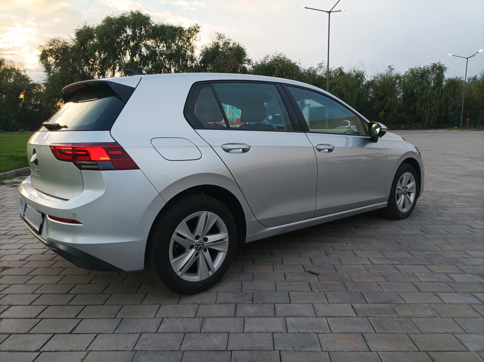 VW Golf 1.5   130�.� | Mobile.bg � ����������� 5