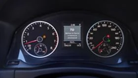 VW Tiguan 4Х4 АВТОМАТ ИЗКЛЮЧИТЕЛН НОВ FULL СЕРВИЗ КНИЖК 2.0i, снимка 11