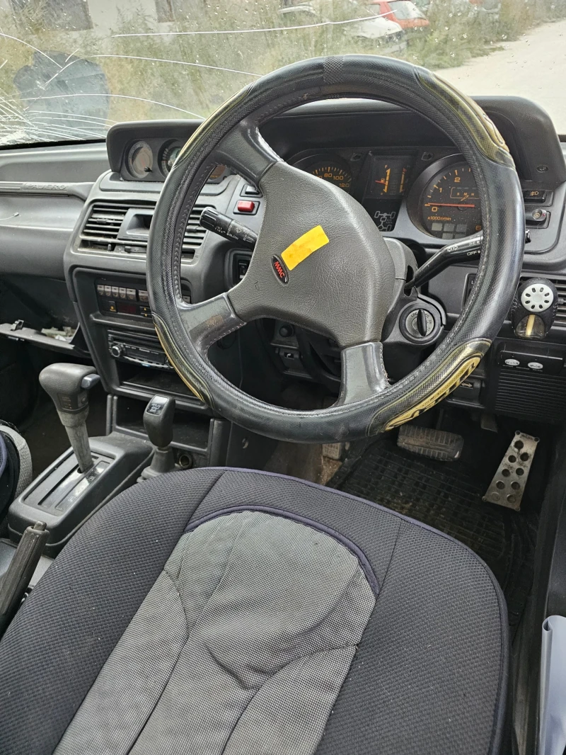 Mitsubishi Pajero 2.5 Td, снимка 8 - Автомобили и джипове - 47162681