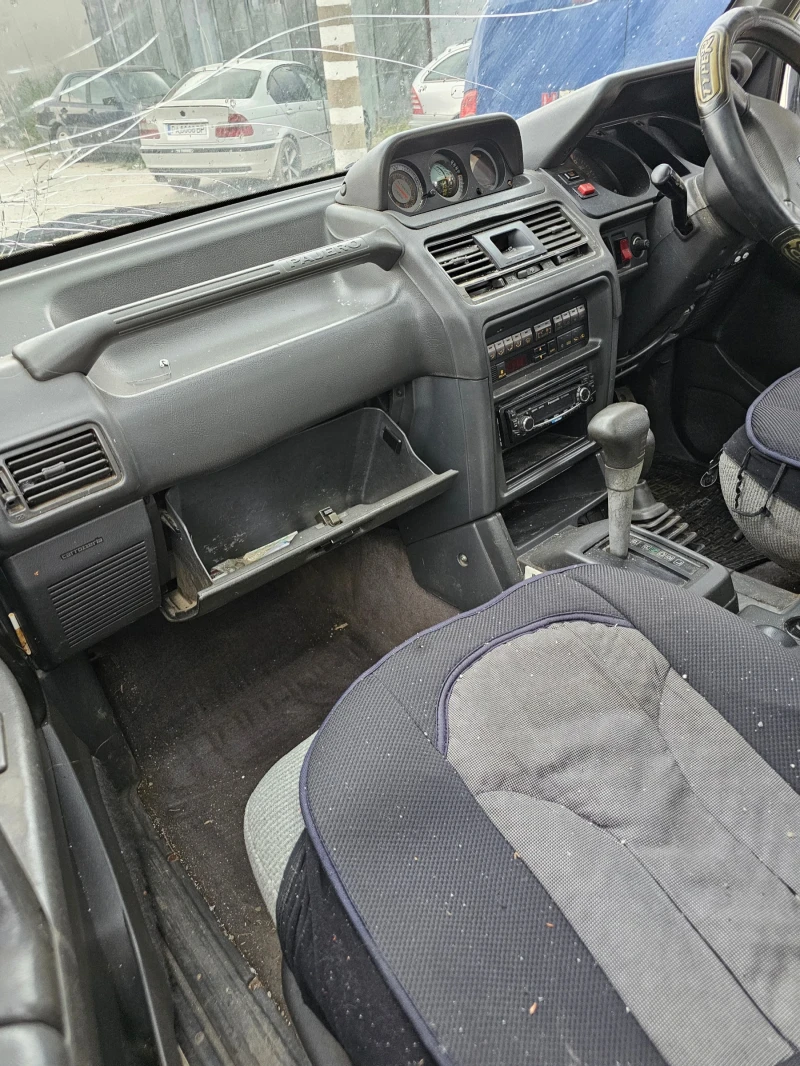 Mitsubishi Pajero 2.5 Td, снимка 9 - Автомобили и джипове - 47162681