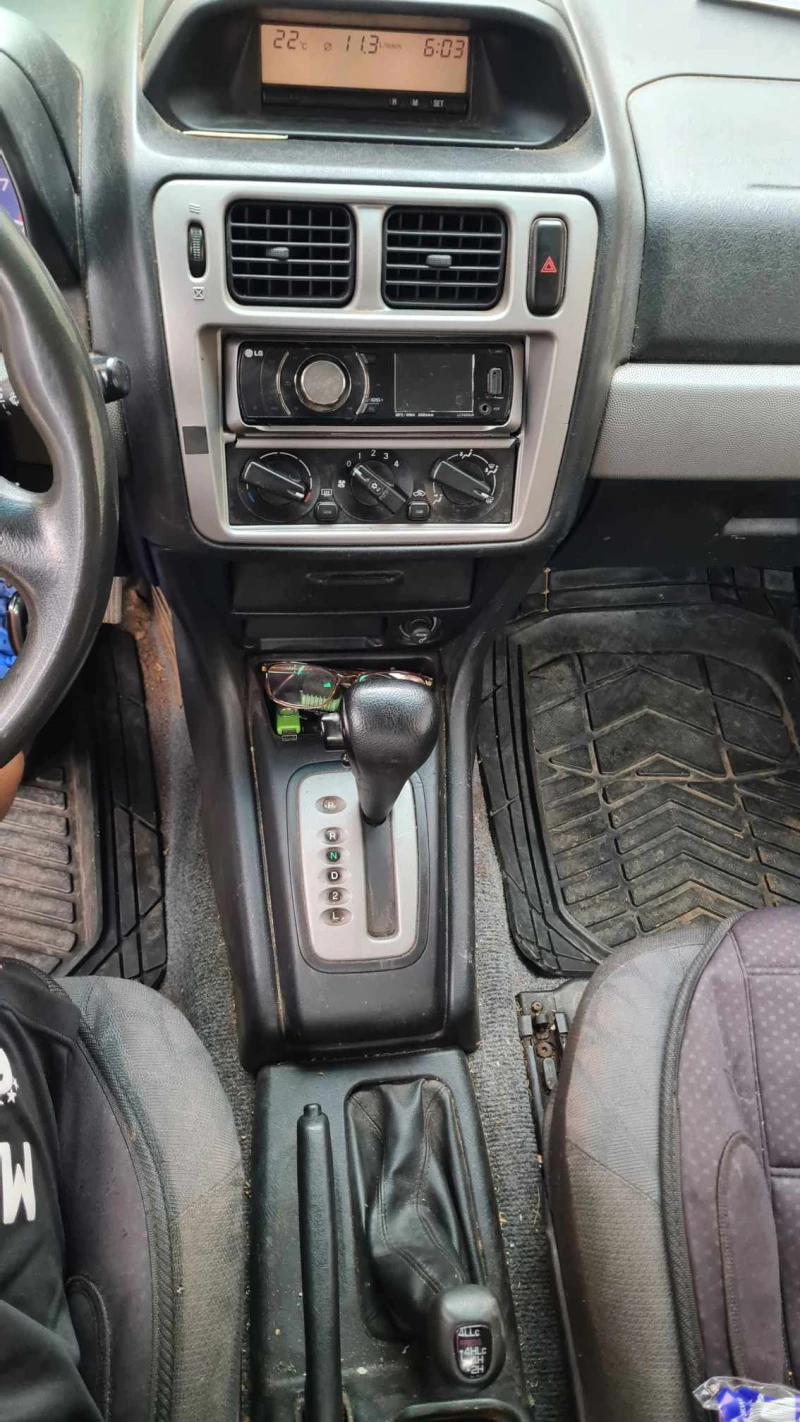 Mitsubishi Pajero pinin 1.8i, снимка 10 - Автомобили и джипове - 47883141