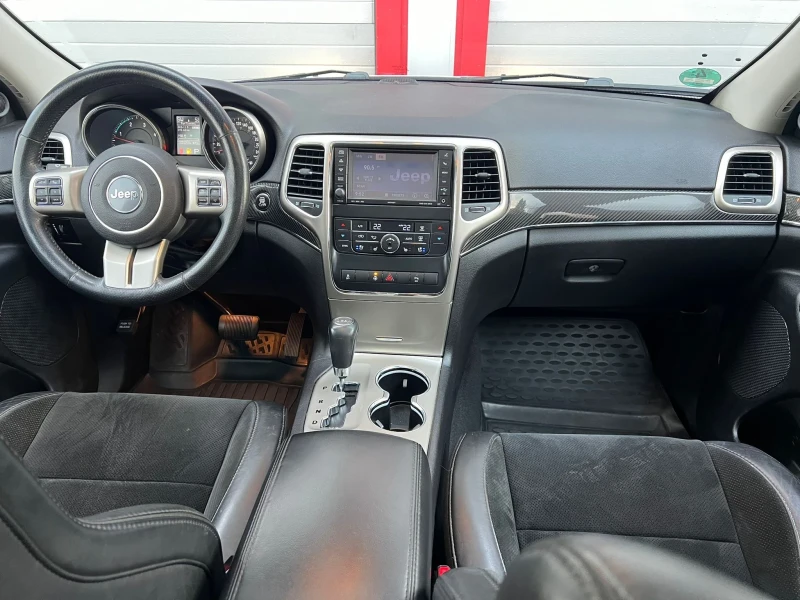 Chrysler Grand cherokee 3.0CRD AUTOMATIK NAVI KEY LESS START STOP 4X4 , снимка 14 - Автомобили и джипове - 48153180