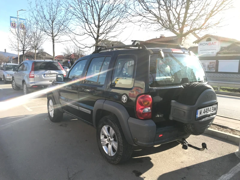 Jeep Cherokee 2.4, снимка 1 - Автомобили и джипове - 48736864