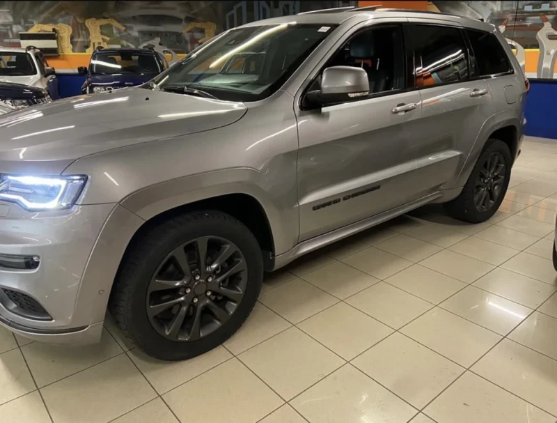 Jeep Grand cherokee 3, 0CRD Top= Уникално състояние = Всички екстри, снимка 2 - Автомобили и джипове - 51269996