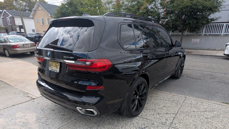 BMW X7 M Sport Line* White Merino Leather, снимка 7 - Автомобили и джипове - 52159693