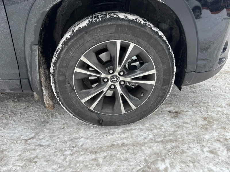 Toyota Highlander * LE * CARFAX * БЕЗ ПЪРВОНАЧАЛНА ВНОСКА, снимка 7 - Автомобили и джипове - 52828804