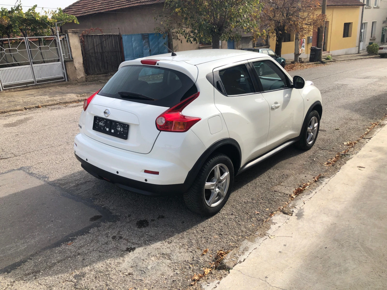 Nissan Juke 1.6, 116, SWISS - изображение 4