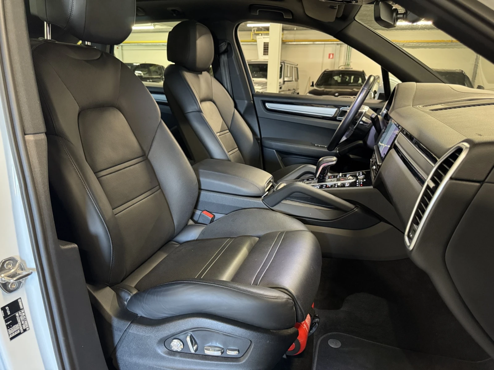 Porsche Cayenne 3.0/340HP/NAVI/4X4/360/LED/AMBI/ACC/CARPLAY/trg17 | Mobile.bg   13