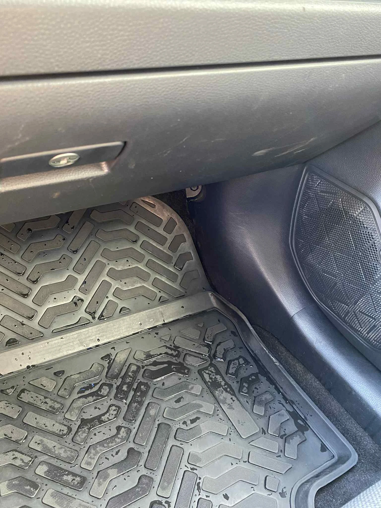 Toyota Rav4  - изображение 9
