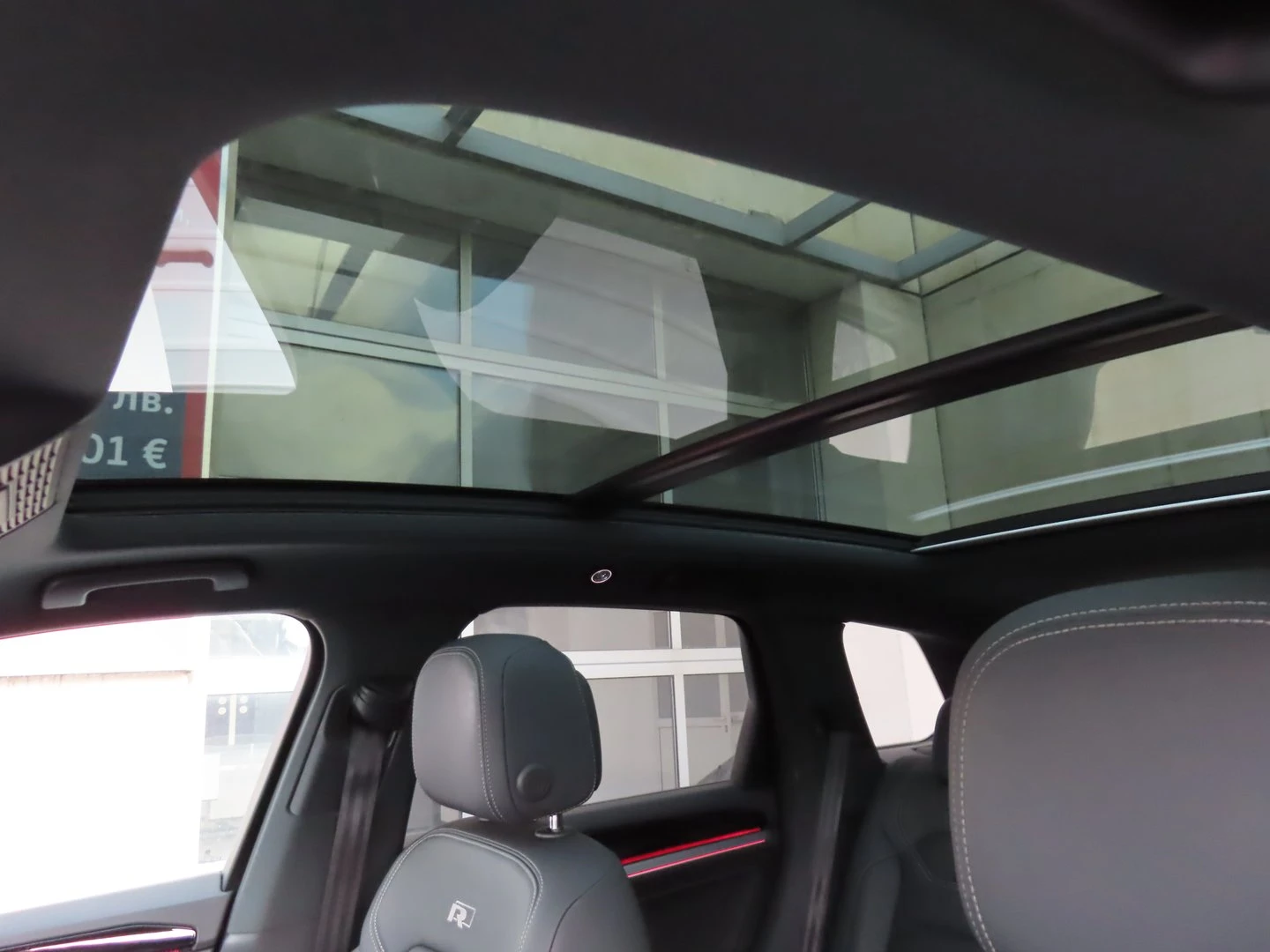 VW Touareg R-Line 3.0 V6 TDI SCR 4MOTION | Mobile.bg � ����������� 12