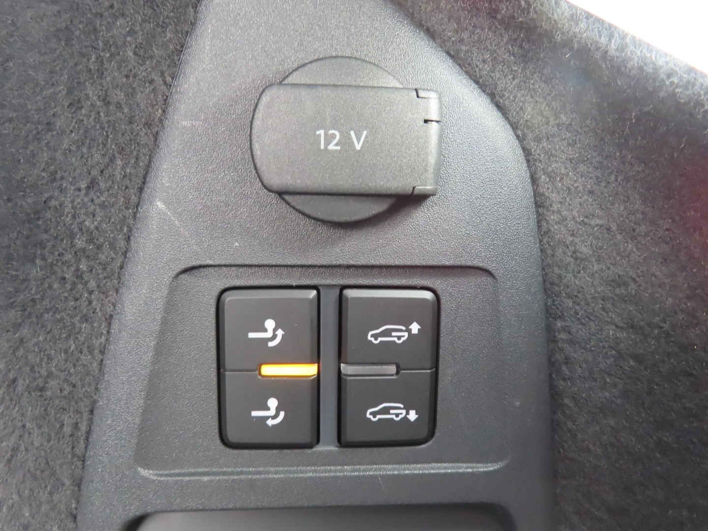 VW Touareg R-Line 3.0 V6 TDI SCR 4MOTION | Mobile.bg � ����������� 6