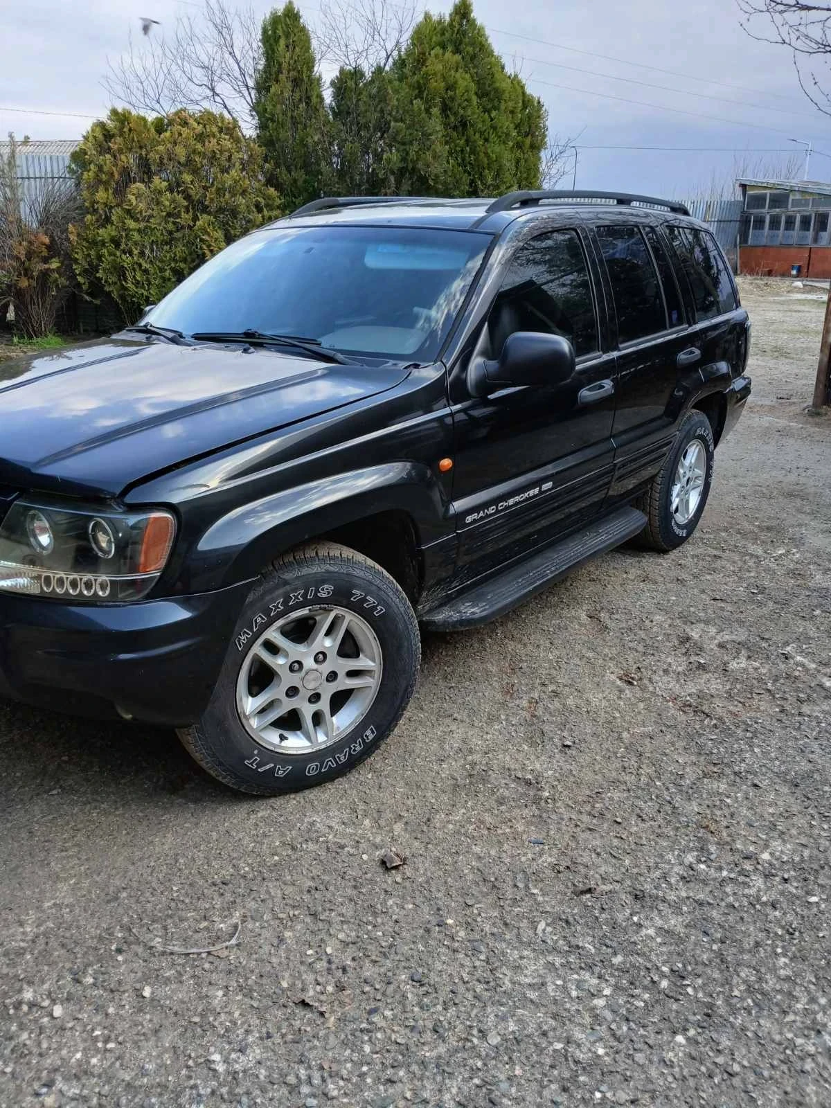 Jeep Grand cherokee 4.0 Quadra-Track2 Laredo , снимка 2 - Автомобили и джипове - 53877715