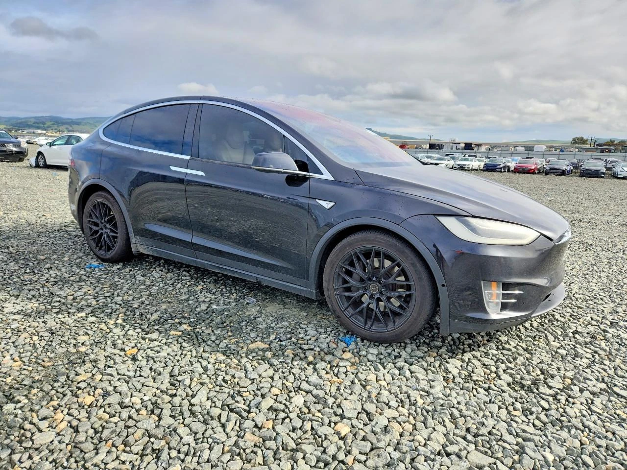 Tesla Model X AWD 70D, снимка 4 - Автомобили и джипове - 54240467